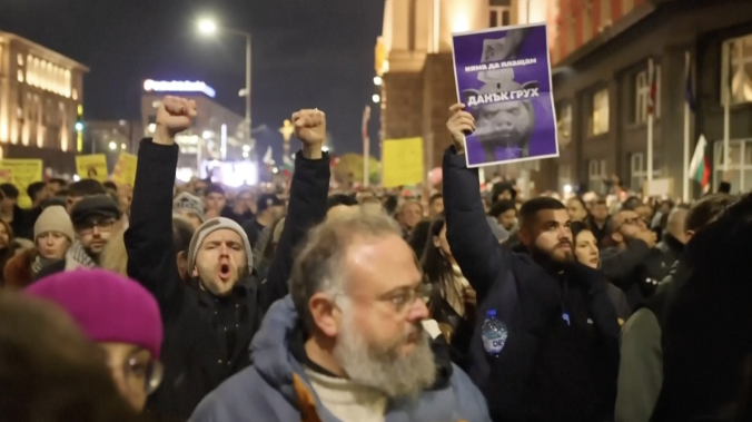 Софию захлестнули протесты из-за повышения налогов