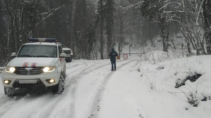МЧС Крыма призывают автомобилистов быть внимательными на дороге