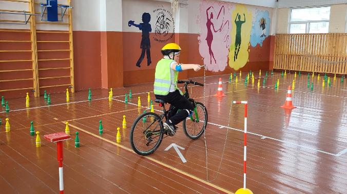 Юные инспекторы Севастополя прошли конкурс «Безопасное колесо»