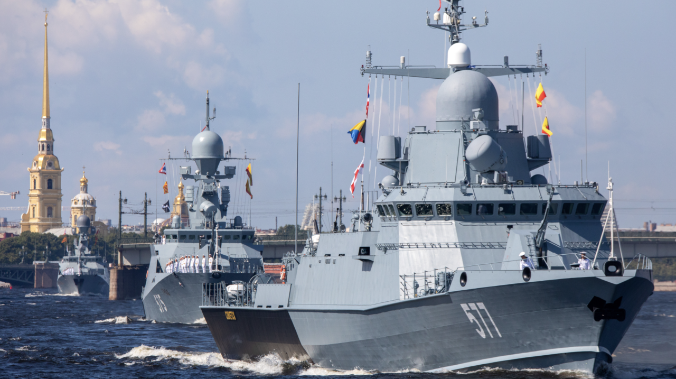 20 кораблей участвовали в Главном параде в честь Дня ВМФ в Петербурге