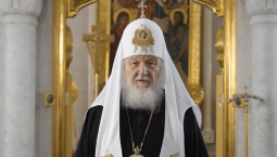 Патриарх: закрытие лавры нарушит права верующих