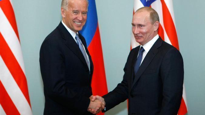 В США Байдену посоветовали принять сторону России в случае «войны» с Украиной