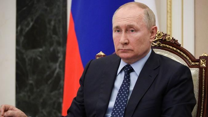 Путин подписал расширенный закон об иноагентах