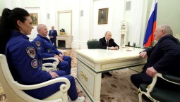 Путин поздравил оленеводов с золотой свадьбой
