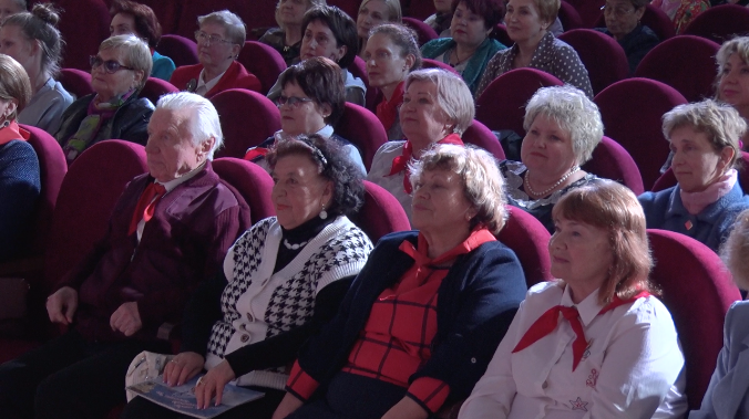 Бывших пионеров поздравили со 100-летием движения