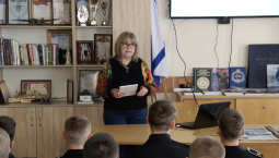 Нахимовцам рассказали о героях-сверстниках