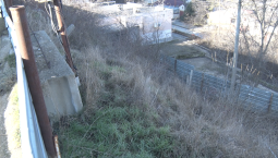 В Любимовке опасаются обрушения бетонных блоков