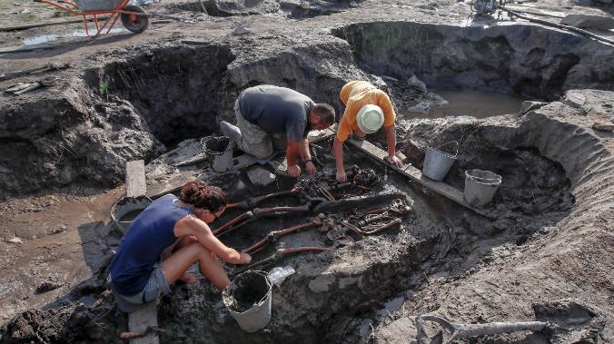 На Урале раскопали древнее захоронение со связанной женщиной