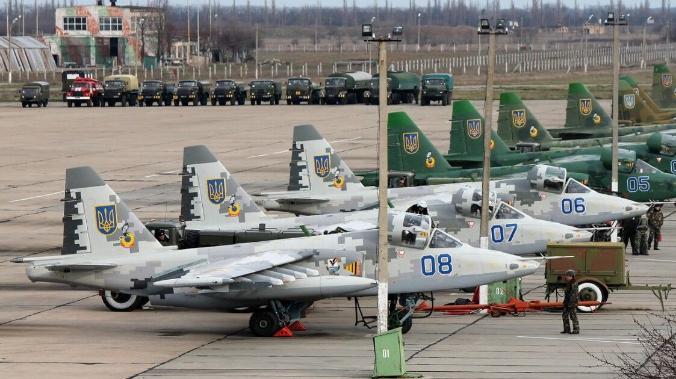 Украинские штурмовики Су-25 отработали атаку на Черноморский флот 