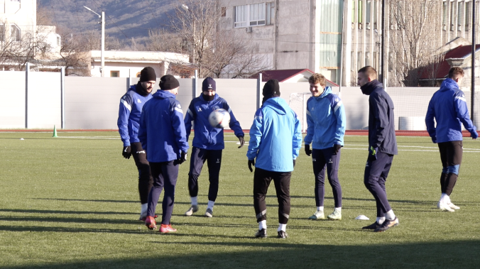 ФК «Севастополь» провёл в Балаклаве первую в году тренировку
