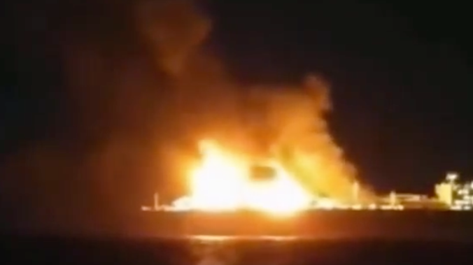 Российский газовоз атакован в Средиземном море