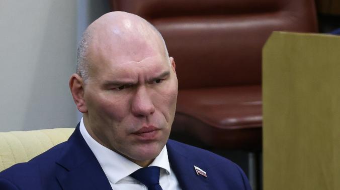 Николай Валуев получил повестку