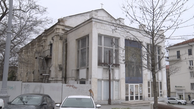 Суд требует сохранить бывший кинотеатр «Дружба» в Севастополе 