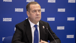 Медведев: Трамп ищет чёрную кошку в тёмной комнате