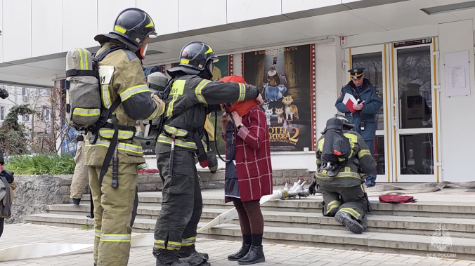 В кинотеатре «Москва» потушили условный пожар