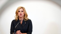 Премьер-министр Латвии Силиня подала в отставку