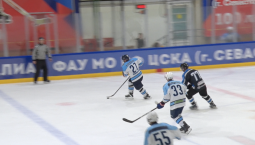 В Севастополе стартовал Чемпионат города по хоккею
