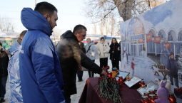 В ДНР почтили память погибших от удара ВСУ по рынку