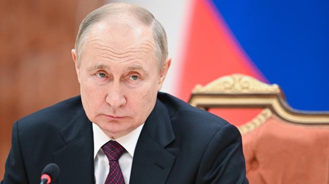 Путин поручил спецслужбам держать под контролем сферу антитеррора