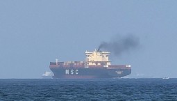В Ормузском проливе возобновилось судоходство