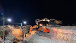 В Казачьей бухте устраняют аварию на коллекторе