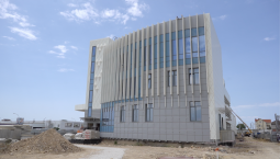 Каток на ул. Генерала Мельника откроют к Новому году