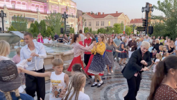В Новом Херсонесе прошёл танцевальный вечер под хиты группы «Браво»