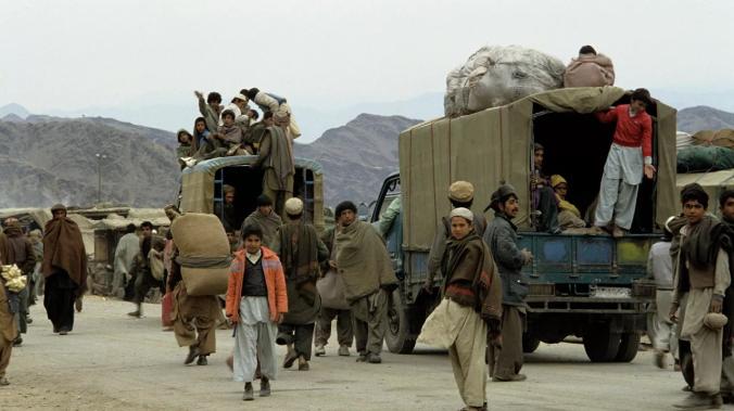 Bloomberg: США просят Таджикистан, Казахстан и Узбекистан принять афганских беженцев