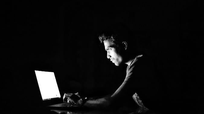Интернет все чаще используется для сбыта наркотиков