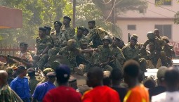 В Гвинеи происходит государственный переворот