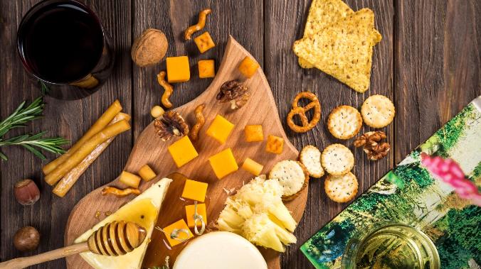 Депутат Госдумы предложил использовать изъятые продукты питания