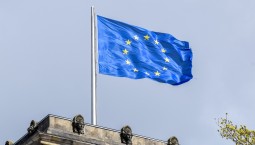 ЕС может ужесточить условия выдачи Киеву €90 млрд