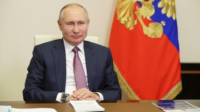 Путин призвал защитить избирательное законодательство