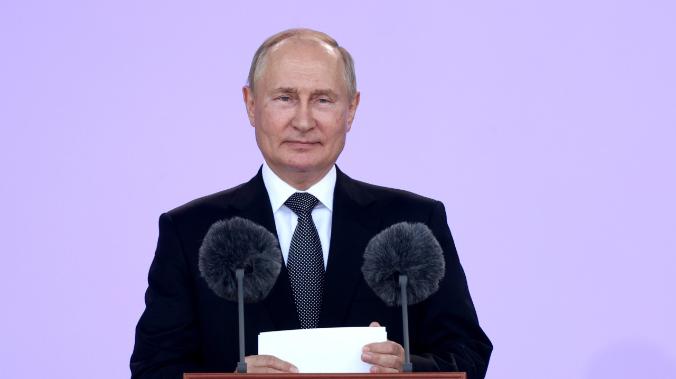 Путин: российское вооружение опережает западные аналоги на десятилетия
