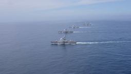 Главком ВМФ России поздравил моряков-надводников