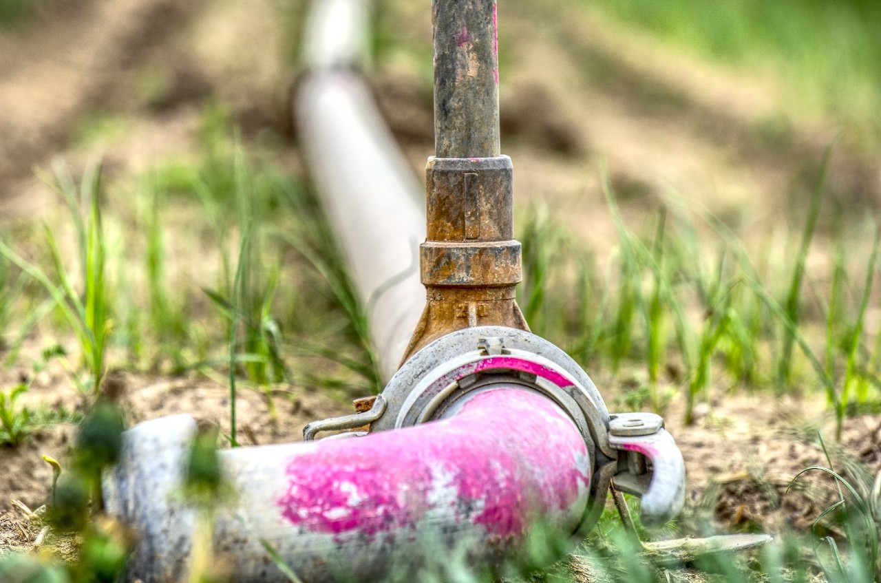 Water pipe. Бесхозяйный водопровод. Водопровод картинки. Бесхозные объекты водоснабжения. Водопровод красивые картинки.