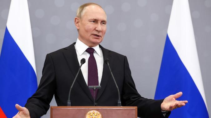 Путин указал на незыблемость прав и свобод граждан России