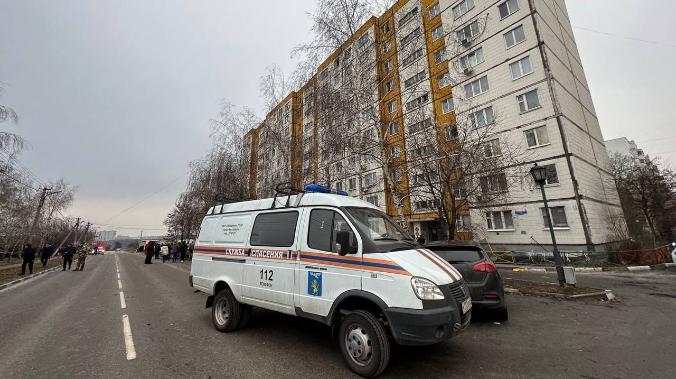 В результате обстрела ВСУ в Белгороде повреждены 60 квартир и 32 автомобиля