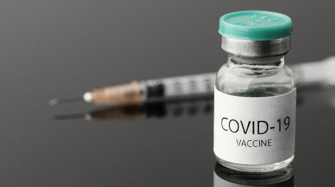 Fox: более 3,3 тыс. жителей Америки умерли после вакцинации от COVID-19