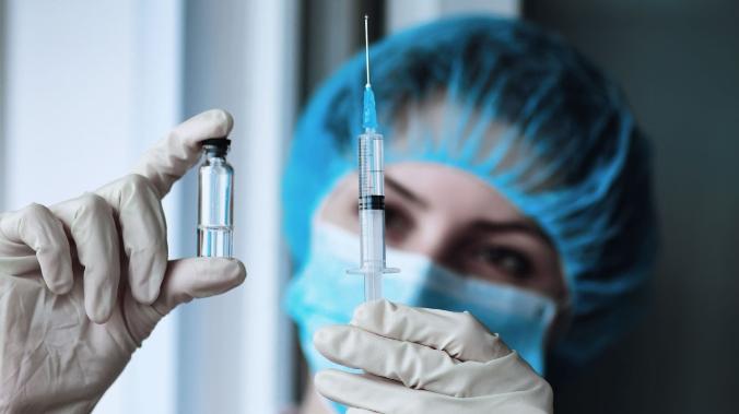 Шойгу: В армии смертность от COVID победили массовой вакцинацией