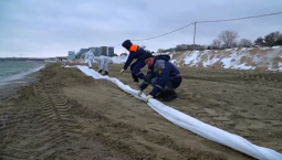32 км берега Анапы защищают спецсооружения от шторма
