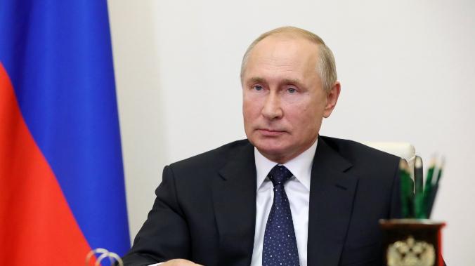 Путин предложил продлить договор СНВ-3 на год 