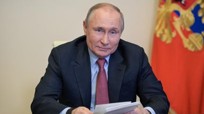 Президент России наградил симферопольского спасателя