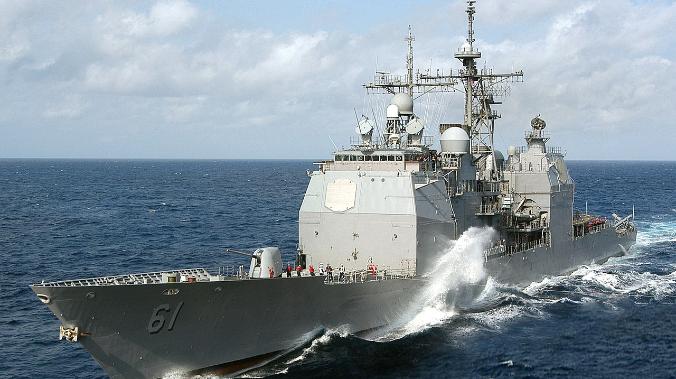 Американский крейсер «Монтерей» направляется в Черное море