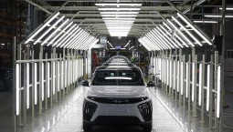 «Москвич» начал производство электромобилей «Атом»