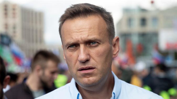 Российский оппозиционер Навальный арестован судом на 30 суток
