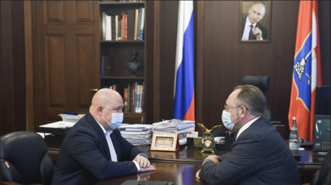 Глава Главгосэкспертизы посетил стройки Севастополя