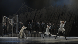 Балет «Поликушка» показали в Мариинском театре