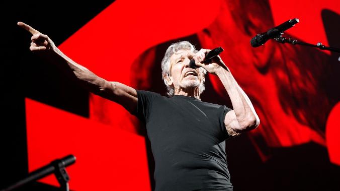 Основатель Pink Floyd Уотерс: Байден - военный преступник