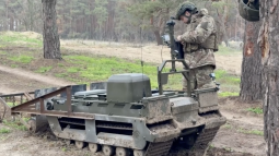 Роботы выполняют опасные задачи на передовой